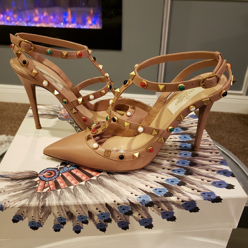 Valentino Tribal Rockstud Pumps